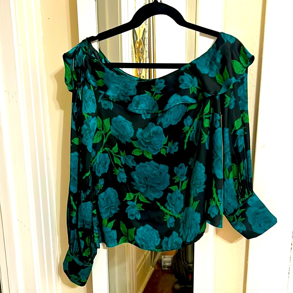 New, Free People, silky texture, sexy blouse. Blue and green. Romantic. Size M